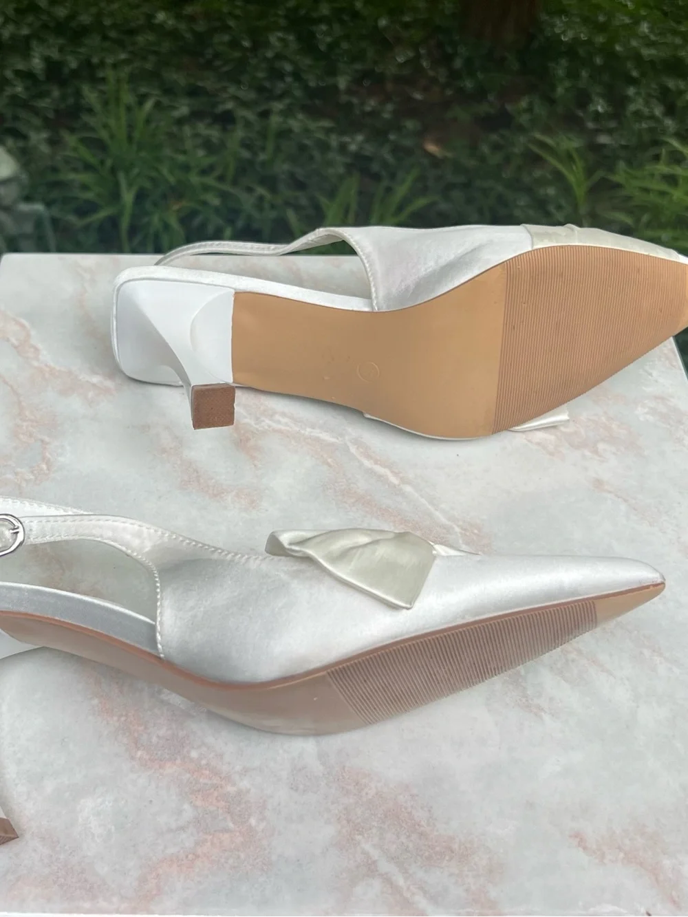 Coutgo Womens Slingback High Heels with Bow Tie Accent.